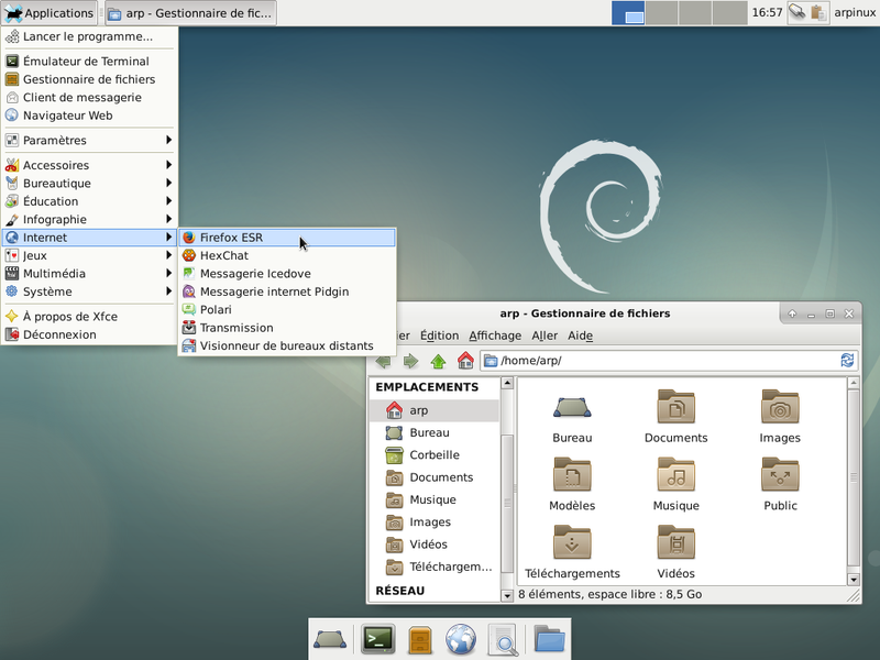 Le bureau Xfce par défaut sur Debian 9